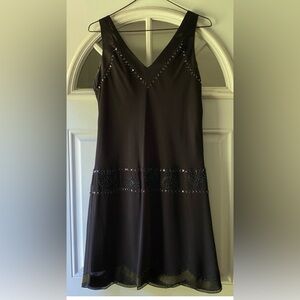 Sleeveless V-neck beaded dress